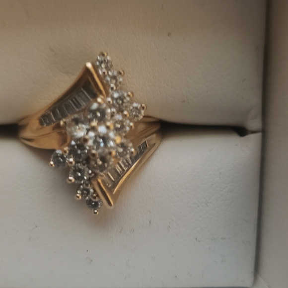 Reed's jewelers Jewelry 4kt Engagementpromise Ring Gold Diamond